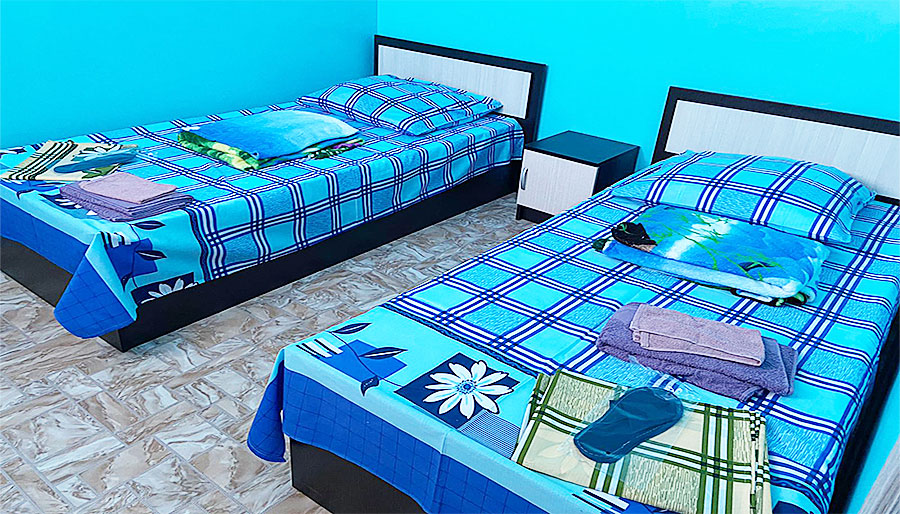 Двухкомнатный 4-х местный с санузлом в гостевом доме "Наталья" в станице Должанской