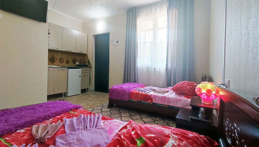 Домик 3-х местный в гостевом доме "Наталья" в станице Должанской